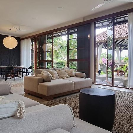 Mumbul Villas Nusa Dua  Eksteriør bilde