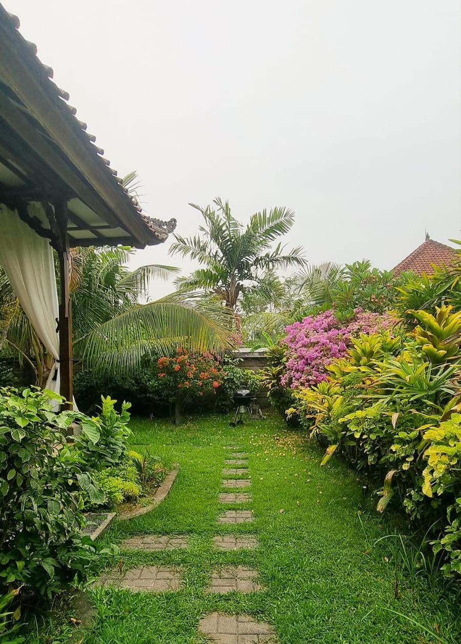 Mumbul Villas Nusa Dua  Eksteriør bilde